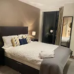 Luxurious Ensuite Kingsize Bedroom