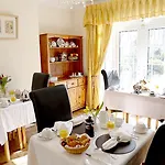 Auburn Bed And Breakfast