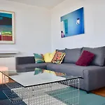 Central Dublin 1 Bedroom Apartment