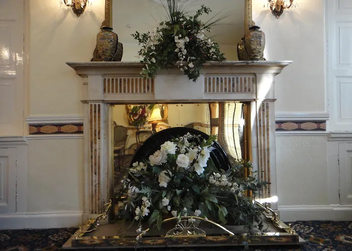 Dergvale Hotel