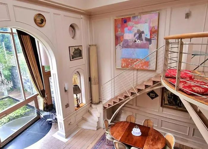 Dublin Charm On Baggot Lane