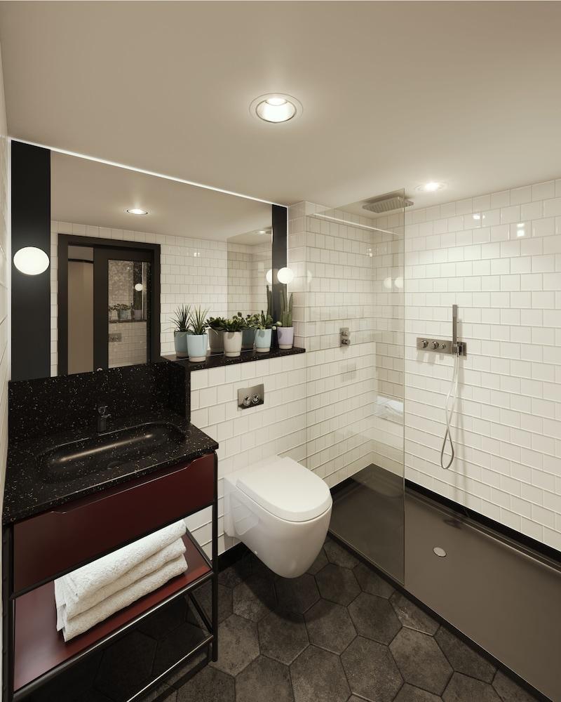 The Mont Hotel 4*