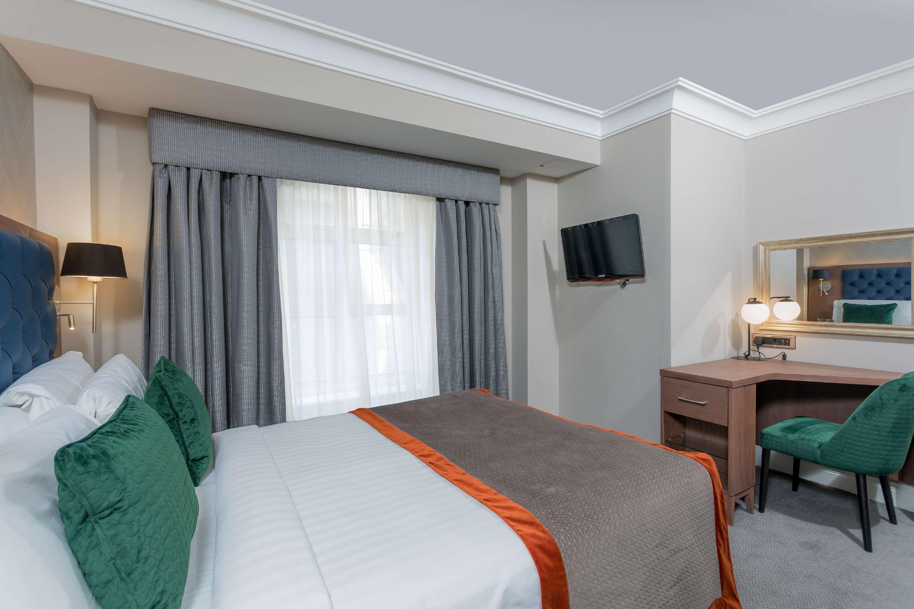 The Fleet Hotel