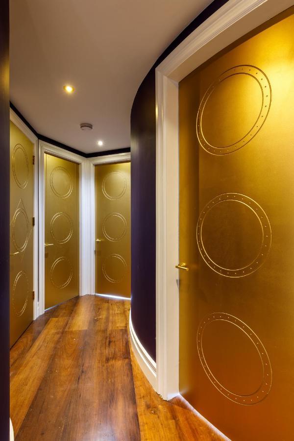 The Curve, Millennium Tower Apartment