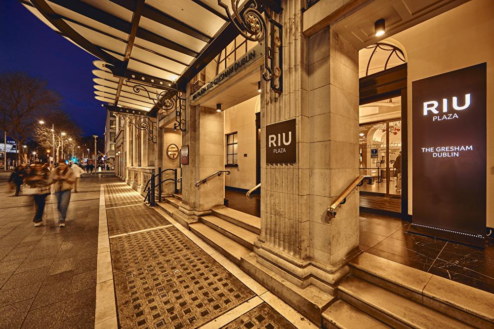 Hotel Riu Plaza The Gresham 4*