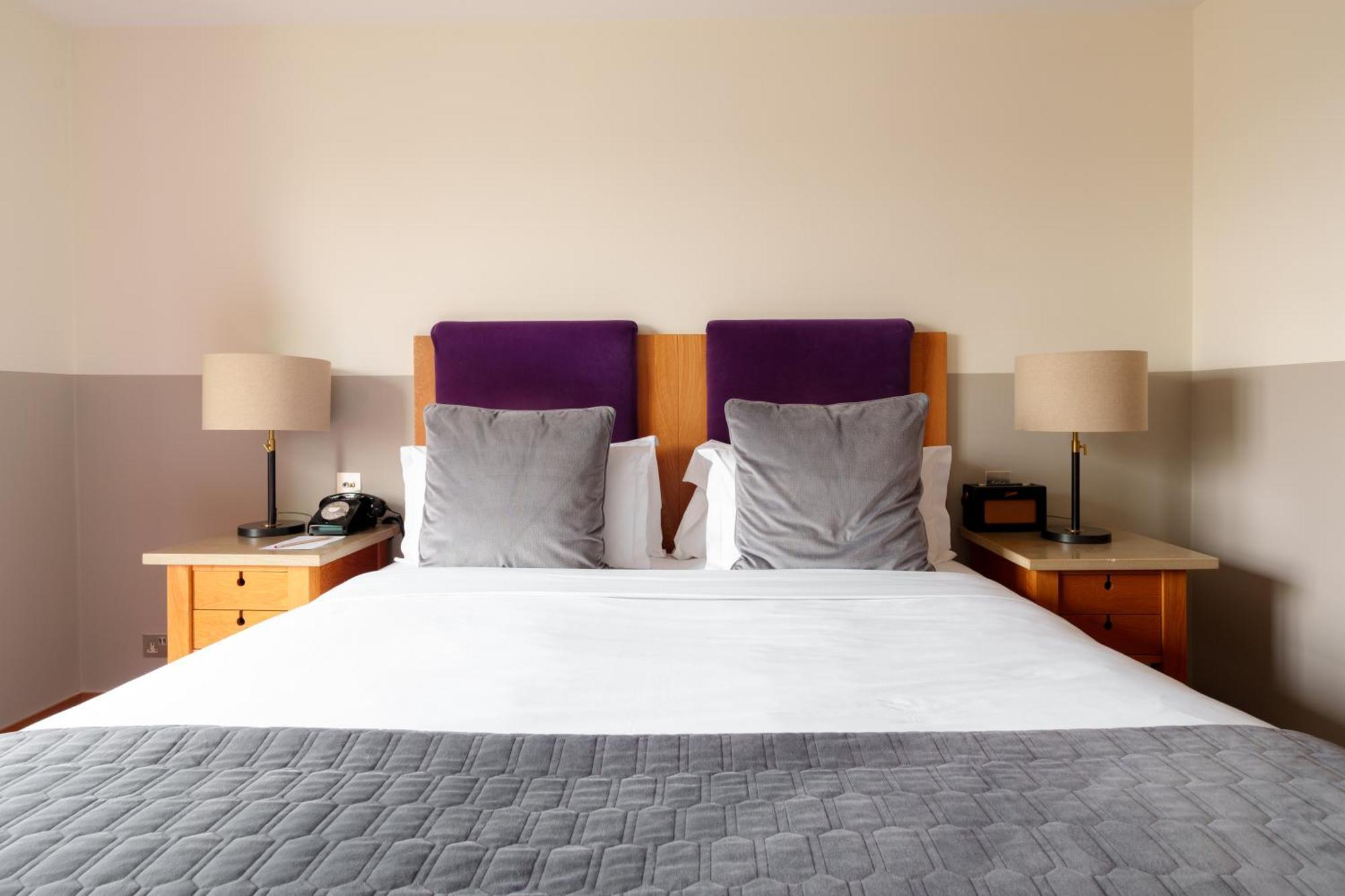 Hotel The Clarence