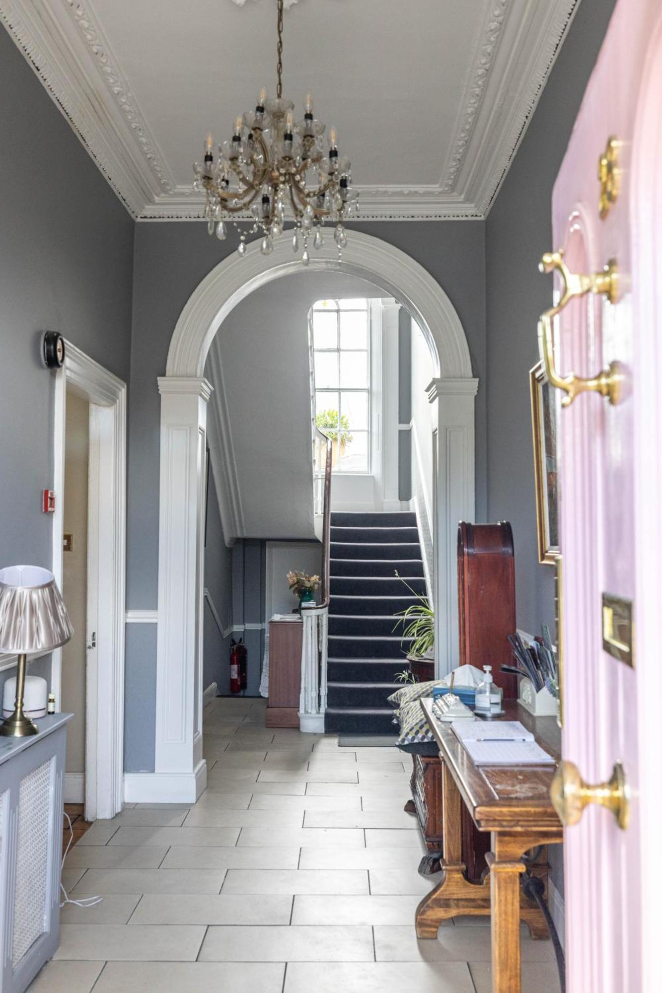 Abbeyleigh House Bed & Breakfast *