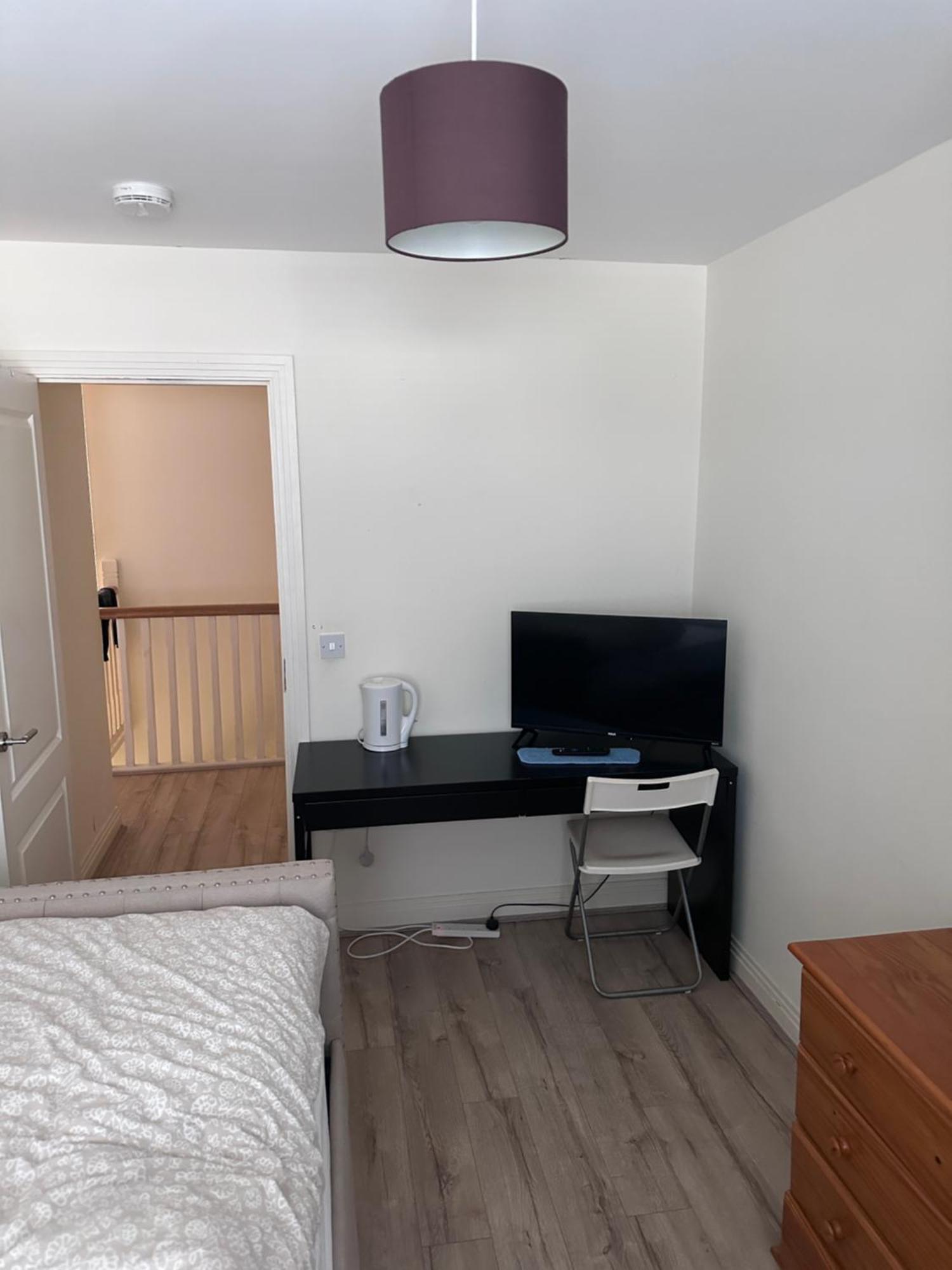 Private Single Bedroom In Beautiful House Dublin
