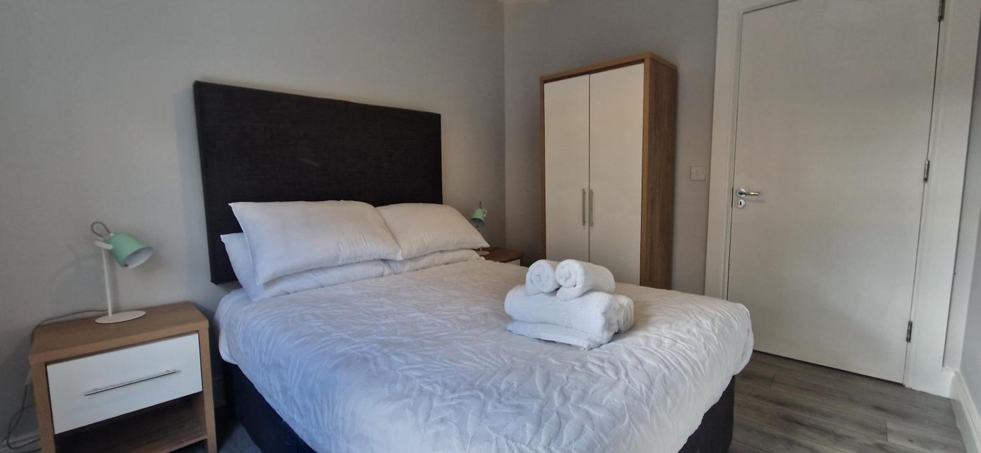 New Updated 2bd In Prime Spot At Docklands Apartment *