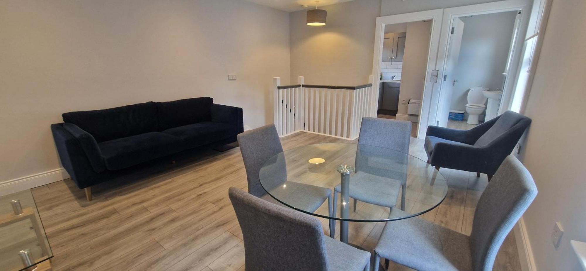 New Updated 2bd In Prime Spot At Docklands