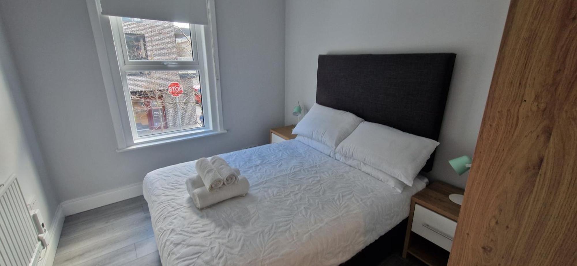 New Updated 2bd In Prime Spot At Docklands Apartment