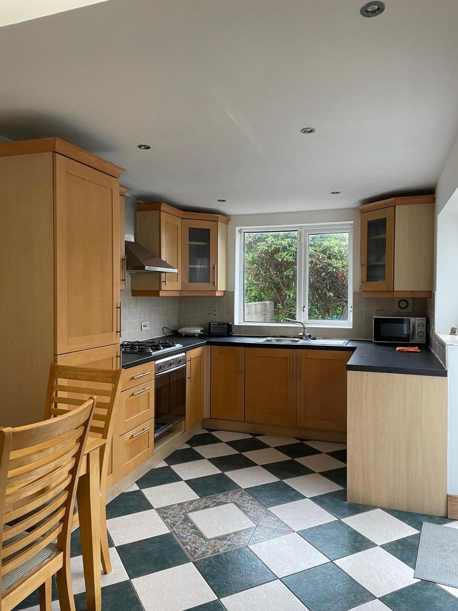 Gasthof Superb Double Near Airport - 3 Dublin