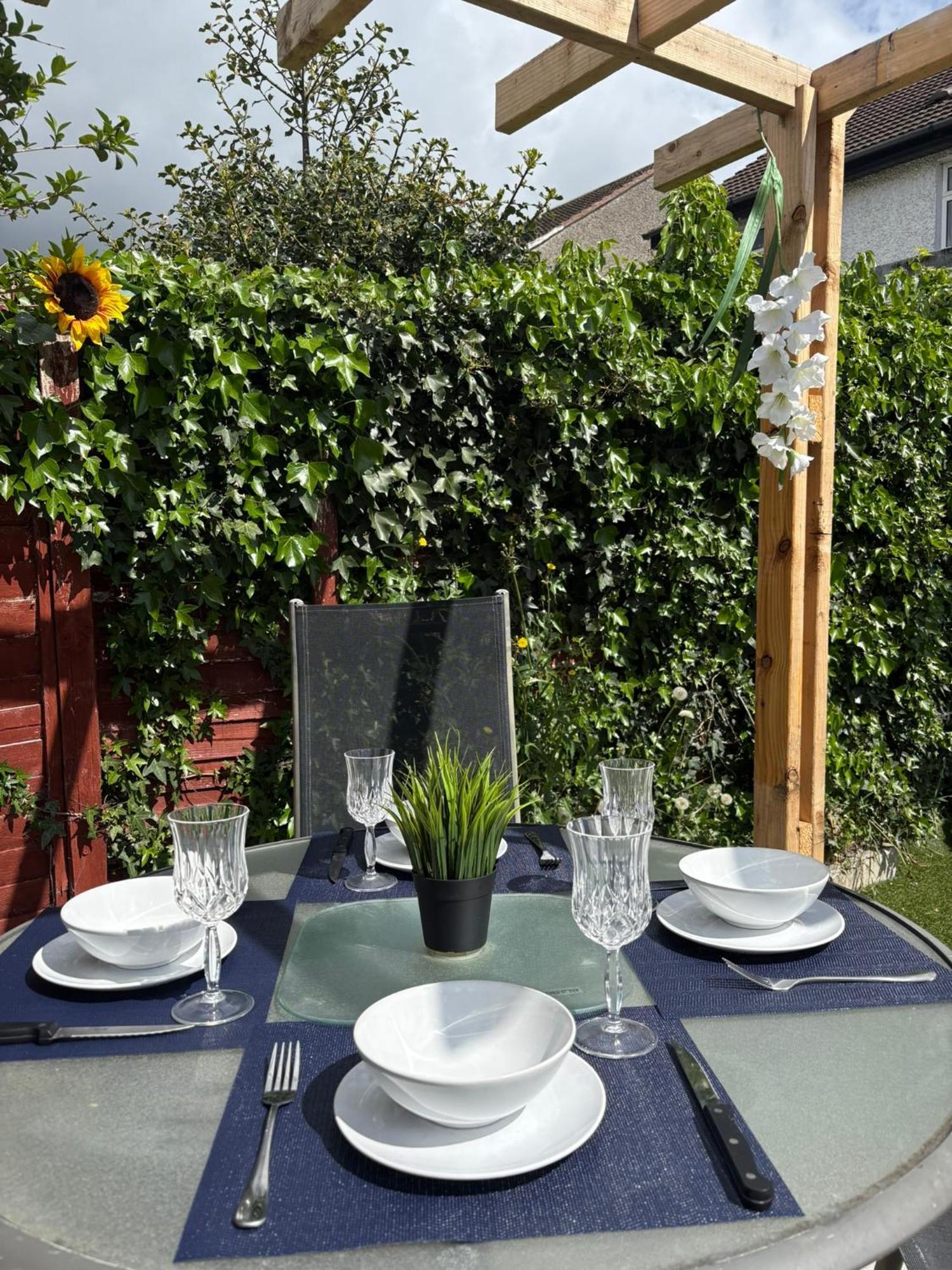 Superb Double Near Airport - 3 Gasthof