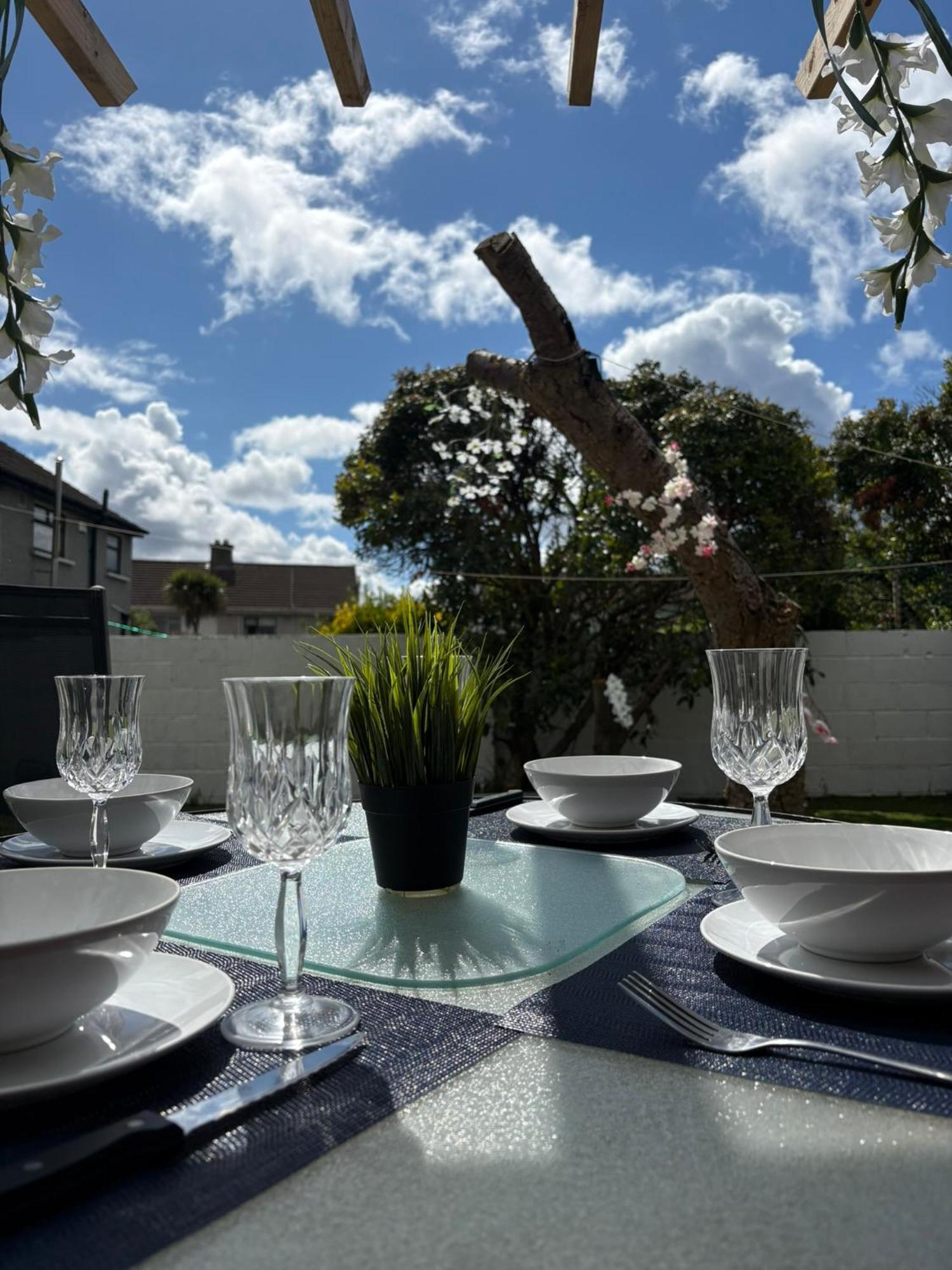 Superb Double Near Airport - 2 * Dublin