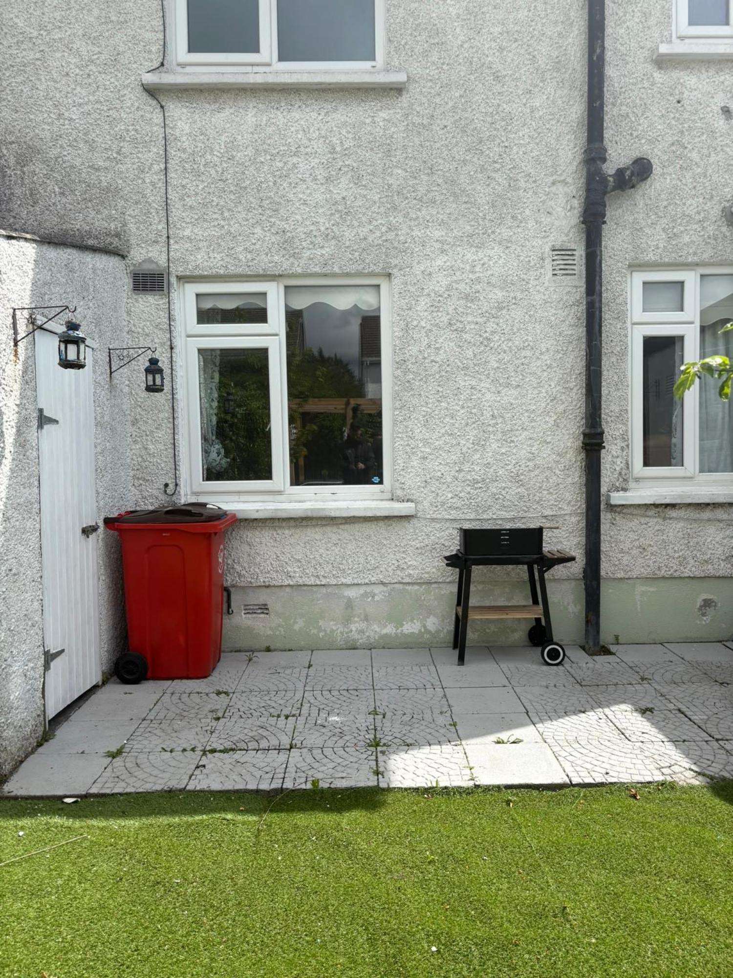 Superb Double Near Airport - 2 Guest house Dublin
