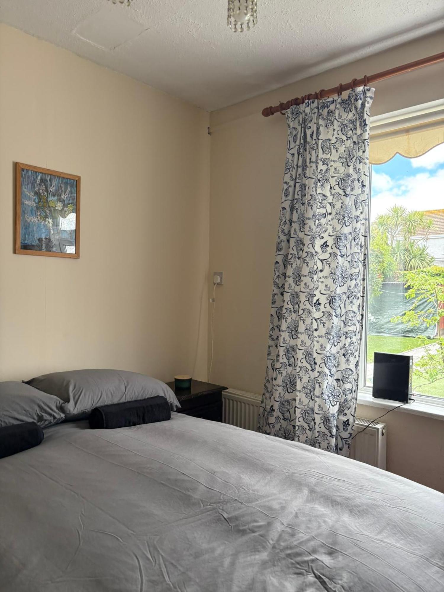 Guest house Superb Double Near Airport - 2
