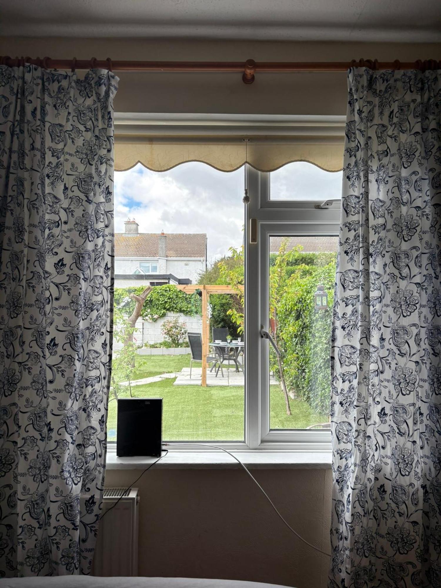 Guest house Superb Double Near Airport - 2 Dublin