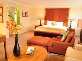 Hotel Clyde Court 4*