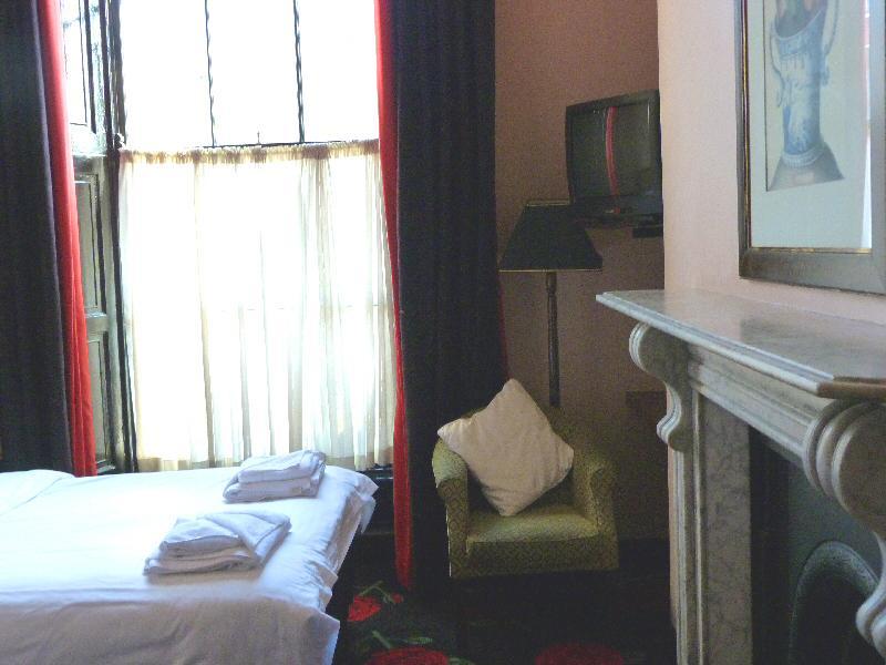 Hotel The Townhouse 3*