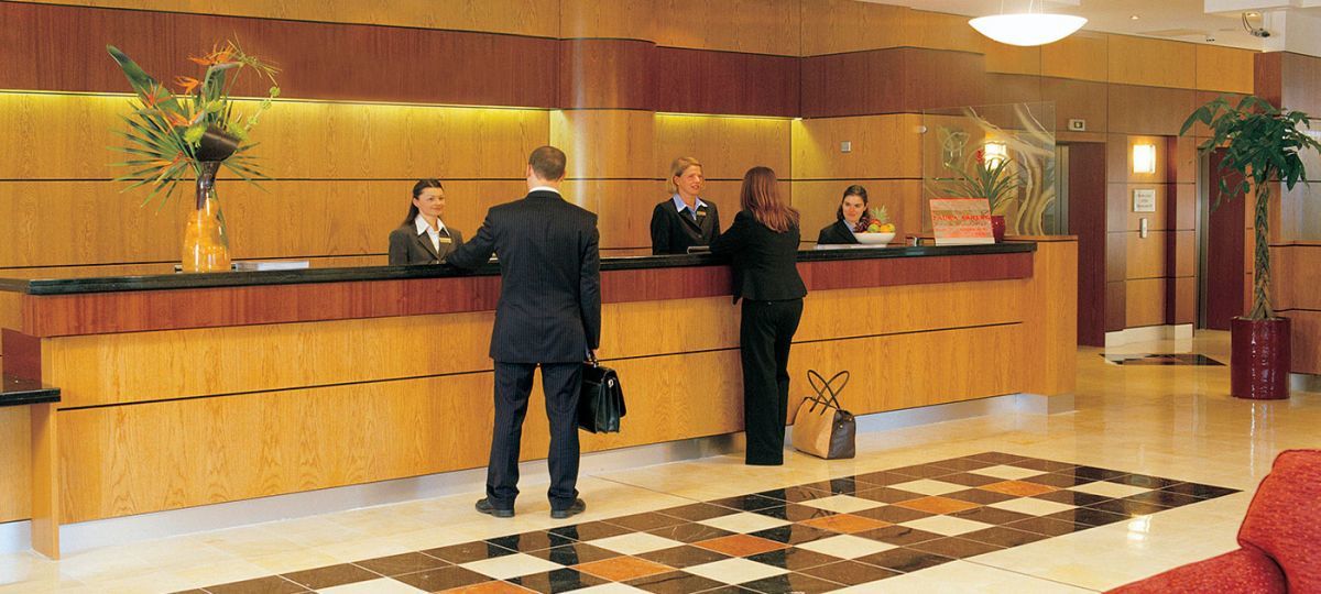 Leonardo Parnell Street 4*