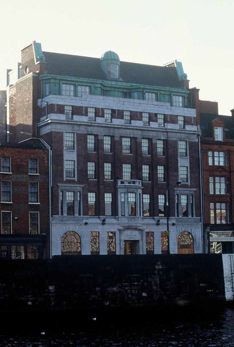 Hotel The Clarence