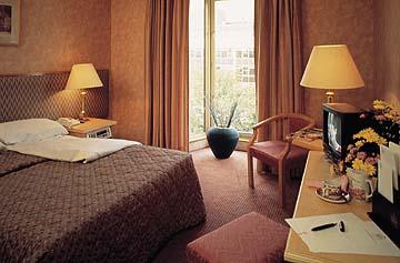 Royal Hotel