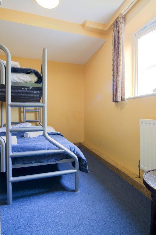 Hostel Avalon House *