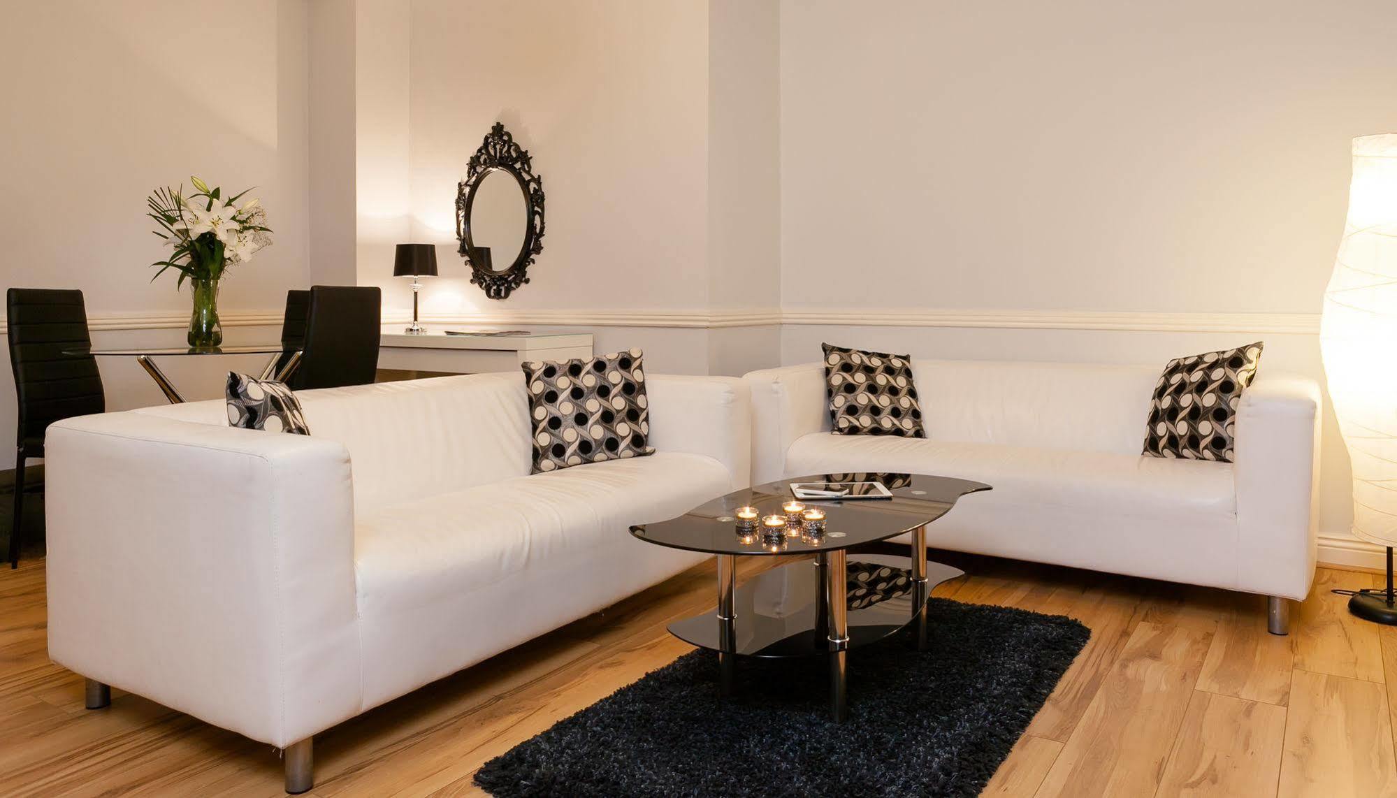 Amberley House By Thekeycollections 3*