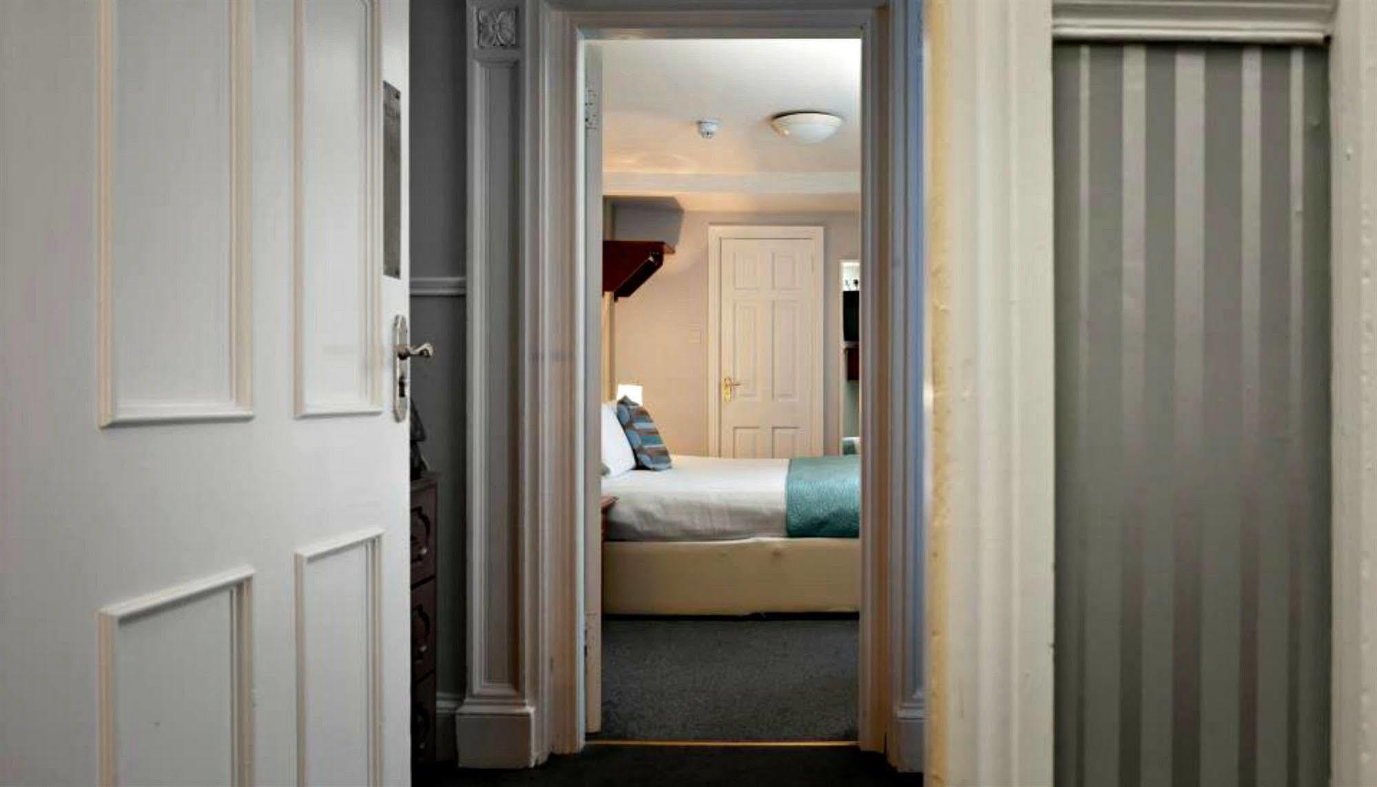 Amberley House By Thekeycollections 3* Dublin