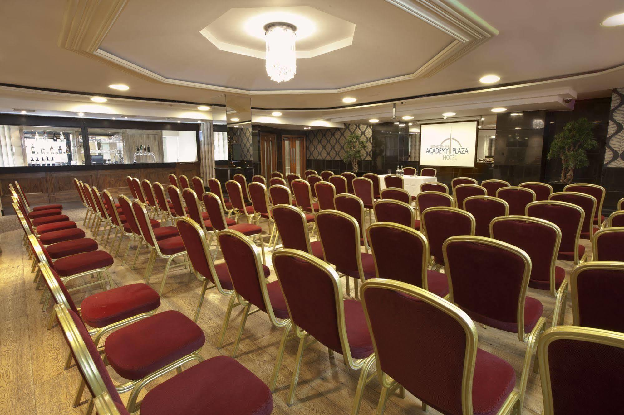 Hotel Academy Plaza 3*