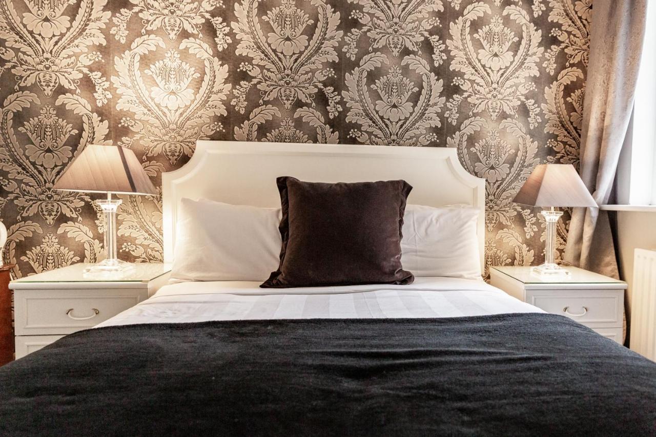 Bed & Breakfast Aaron Court Dublin