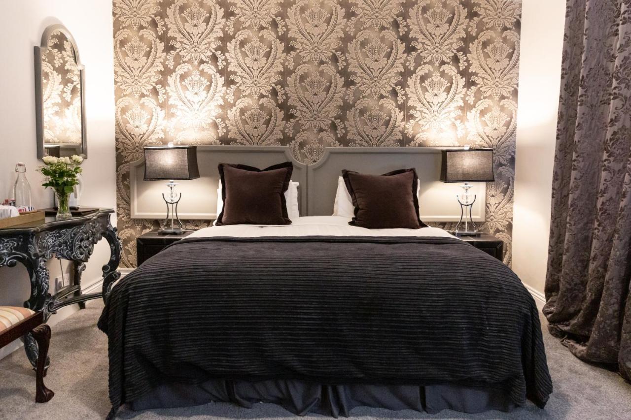 Bed & Breakfast Aaron Court 3*