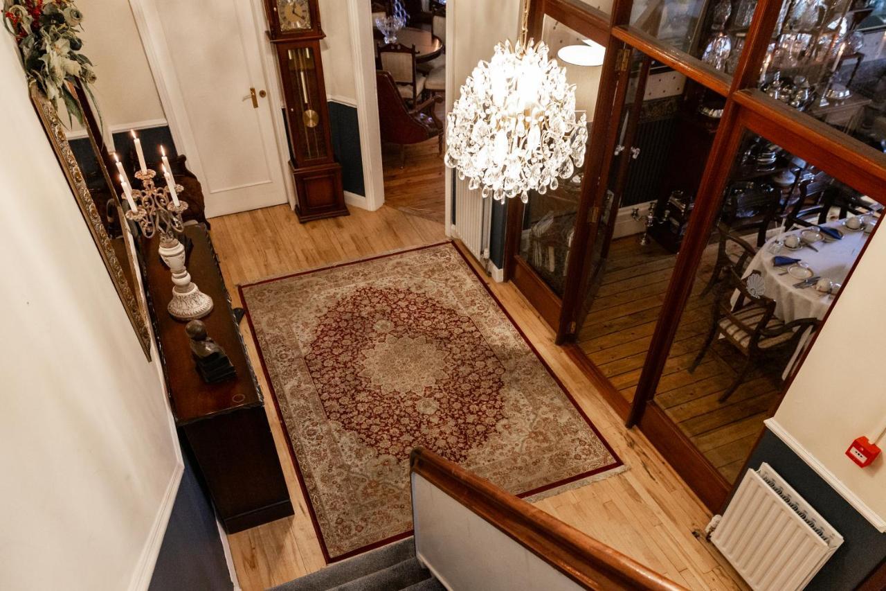Bed & Breakfast Aaron Court 3*