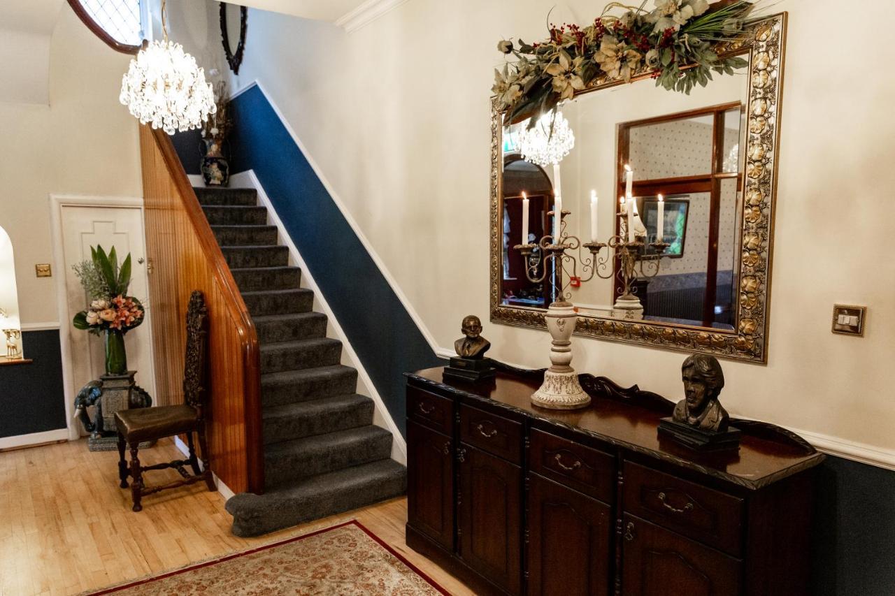 Bed & Breakfast Aaron Court Dublin