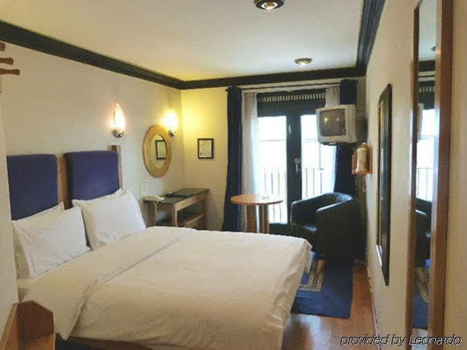 The Townhouse 3* Dublin