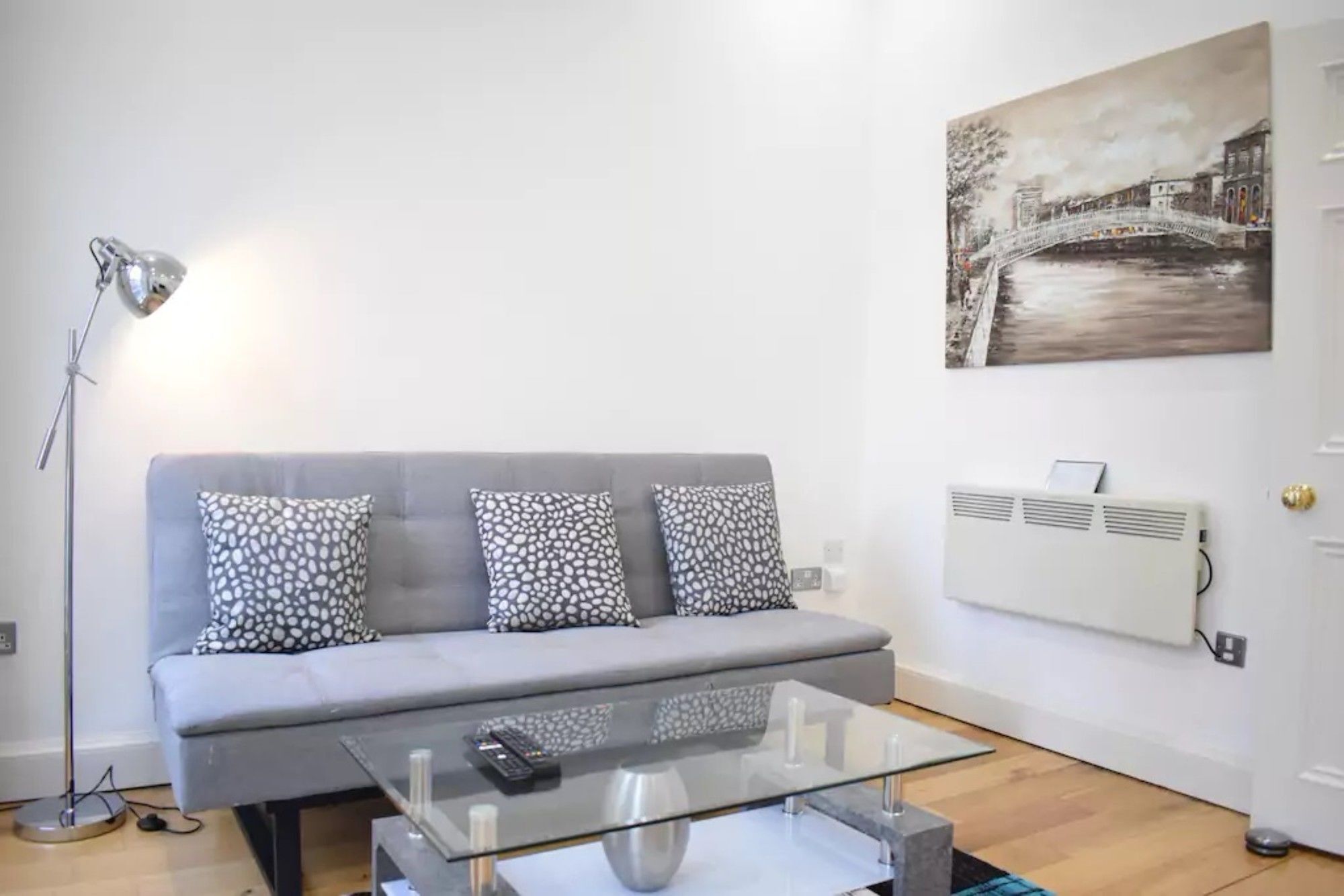 Apartment 1 Bedroom *