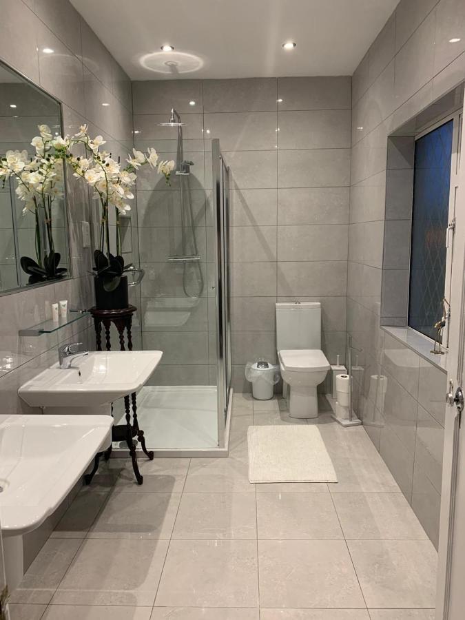 Bed & Breakfast Aaron Court Dublin