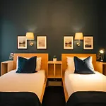 Celtic Lodge Guesthouse - Restaurant & Bar