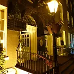 Russell Court Hotel