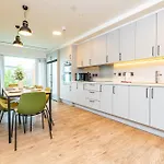 Modern 3 Bedroom Apartments And Private Bedrooms At The Loom In Dublin