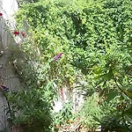 Jim\'S Place