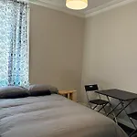 Superb Double Room Near Croke Park - 6