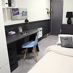 Aparto- Dorset Point- City Centre