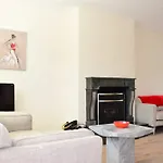 2 Bedroom House Near City Centre