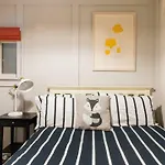Leeson Lane Boutique Townhouse