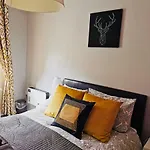 City Centre Georgian Style Apartment