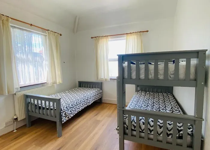 Lovely Bed Close To City Center