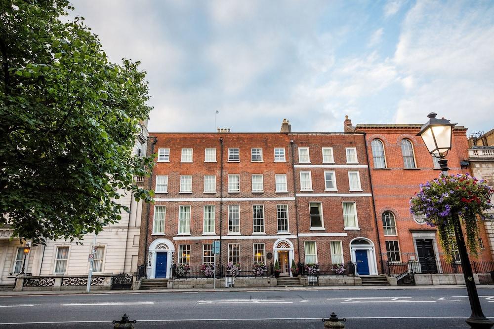 Stauntons On The 3* Dublin