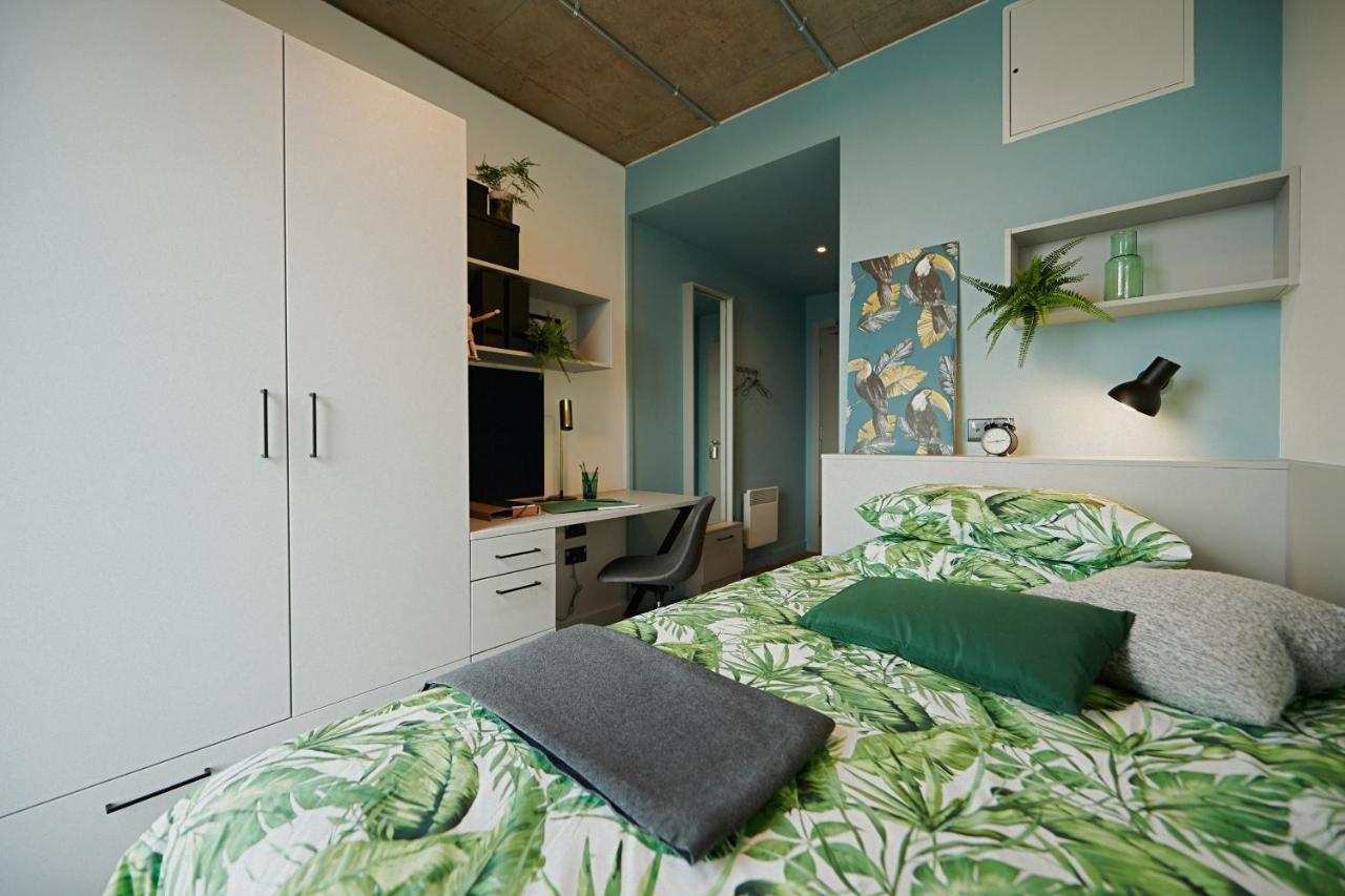 Modern 3 Bedroom And Private Bedrooms At The Loom In Dublin