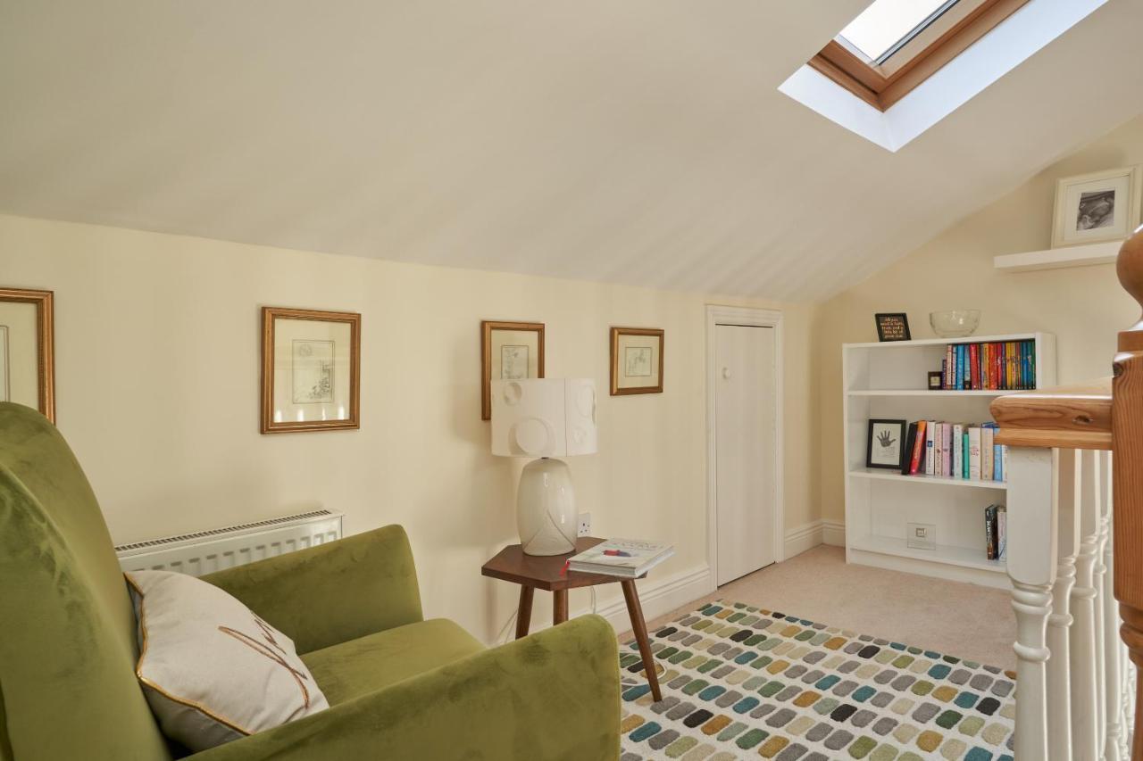 'home From Home', Luxury, Private Secure House Vakantiehuis *